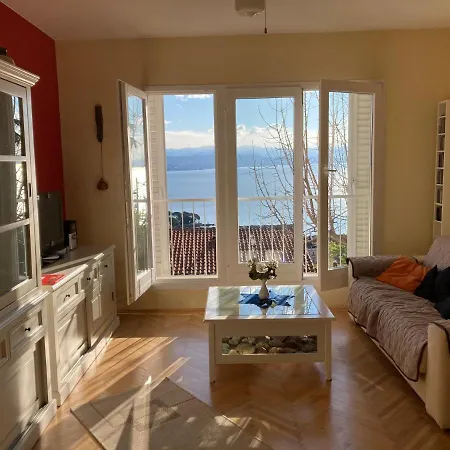 Kaki Nur 5 Minuten über Die Treppe Zum Strand, Mit Fantastischer Aussicht Und Freiem Parken *
