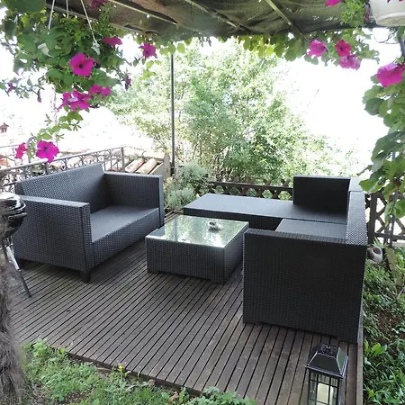 Kaki Nur 5 Minuten über Die Treppe Zum Strand, Mit Fantastischer Aussicht Und Freiem Parken Apartment
