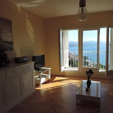 Kaki Nur 5 Minuten über Die Treppe Zum Strand, Mit Fantastischer Aussicht Und Freiem Parken Apartment *